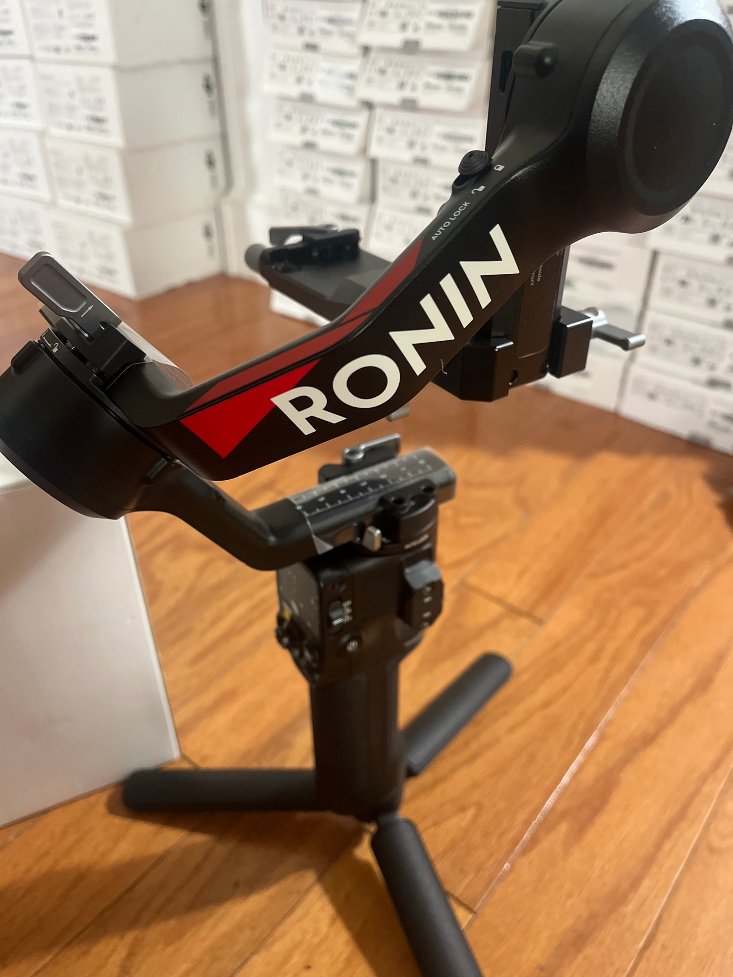 DJI RS 4 Gimbal Stabilizer