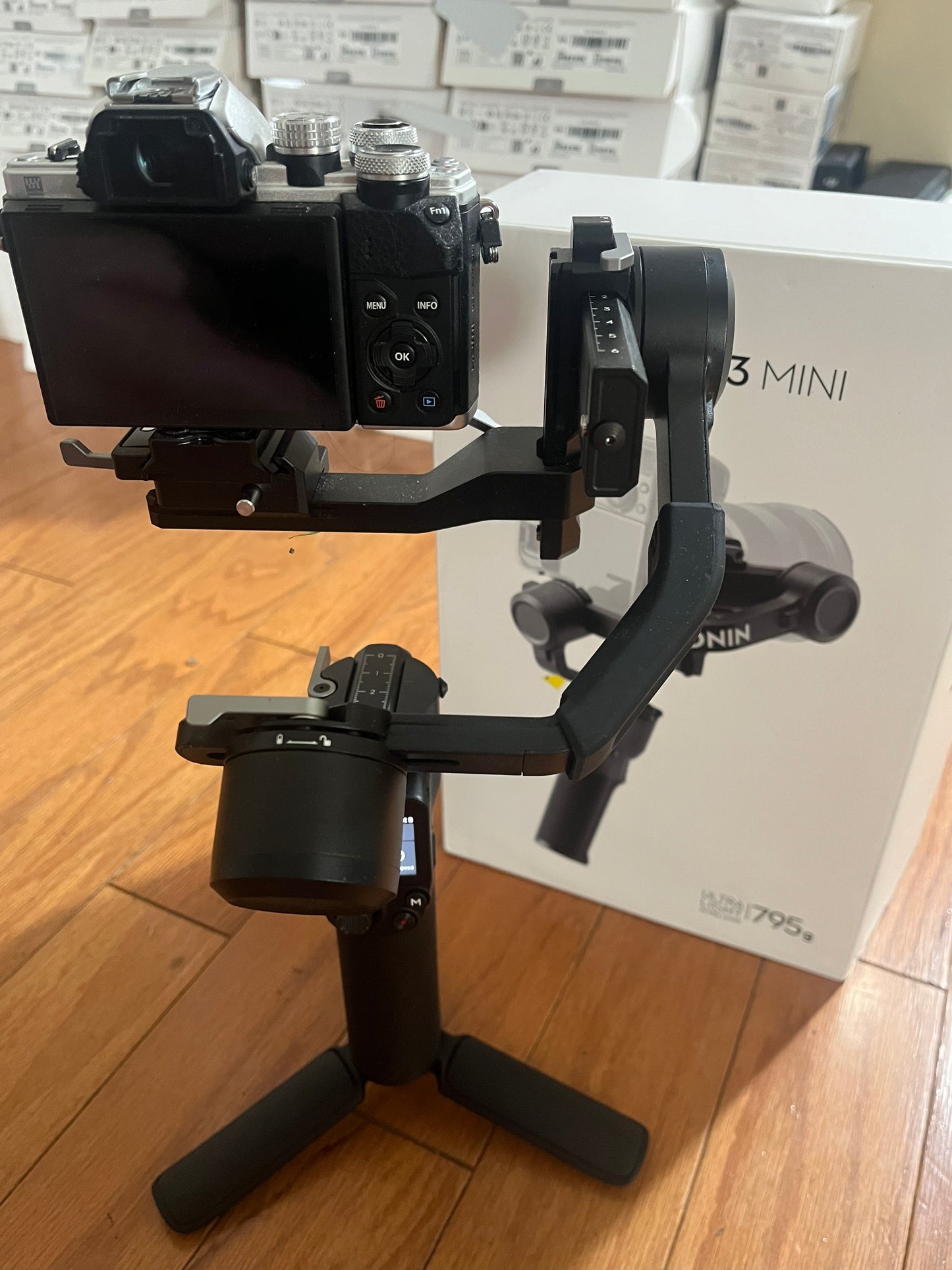 DJI - RS 3 Mini 3-Axis Gimbal Stabilizer - Black (Open box)